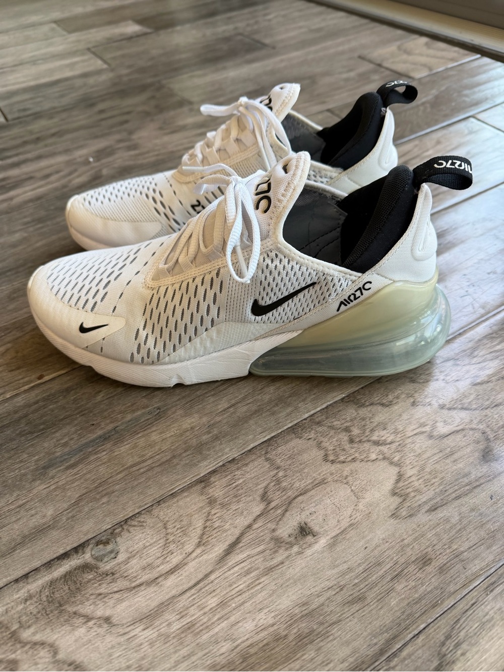 Nike Men’s Air Max 270 Sneakers - White & Black - Picture 3 of 8